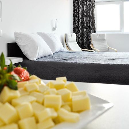 Cozy Seaside Studio Apartment C - Faraway اجوا المظهر الخارجي الصورة