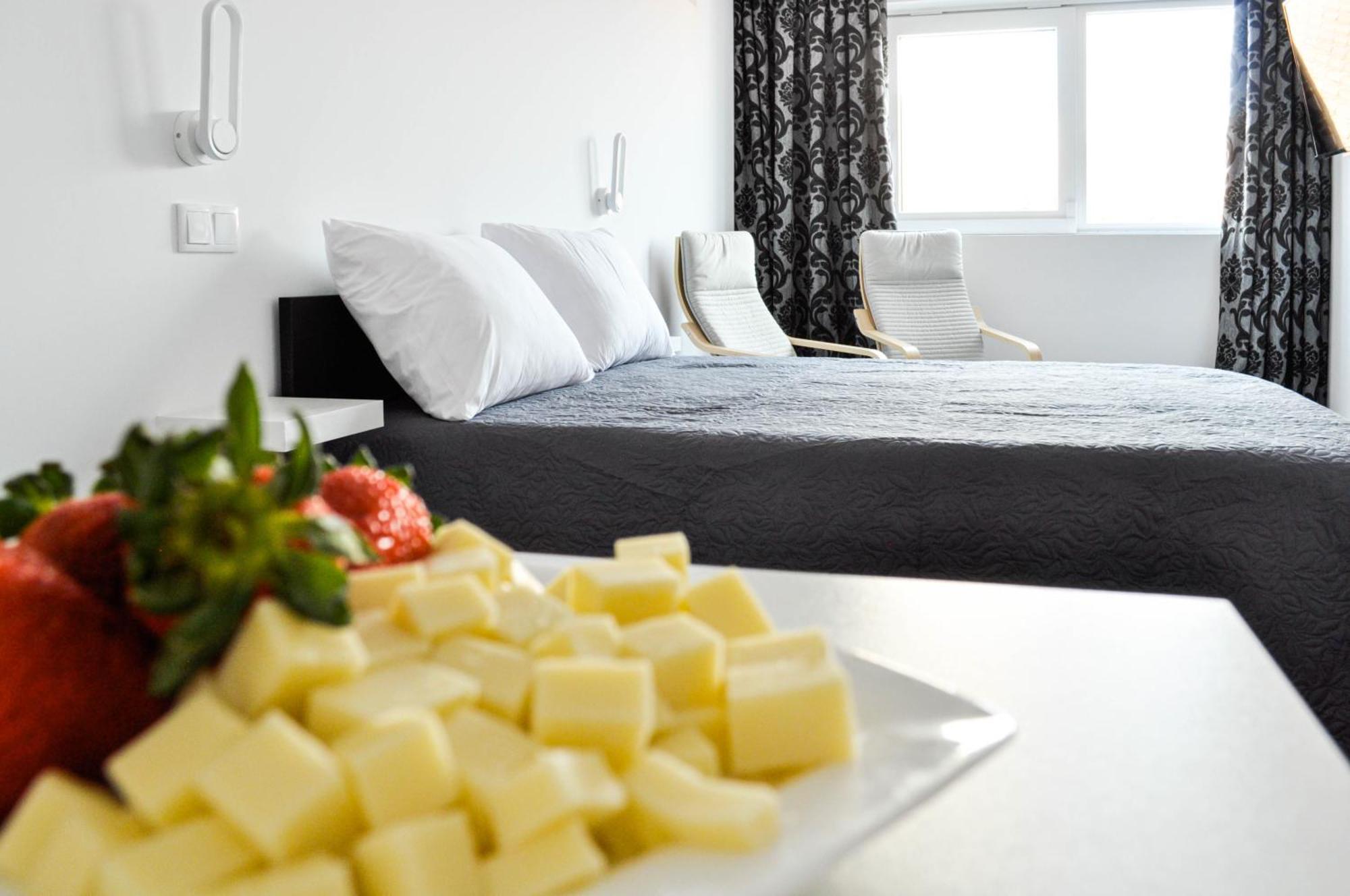 Cozy Seaside Studio Apartment C - Faraway اجوا المظهر الخارجي الصورة
