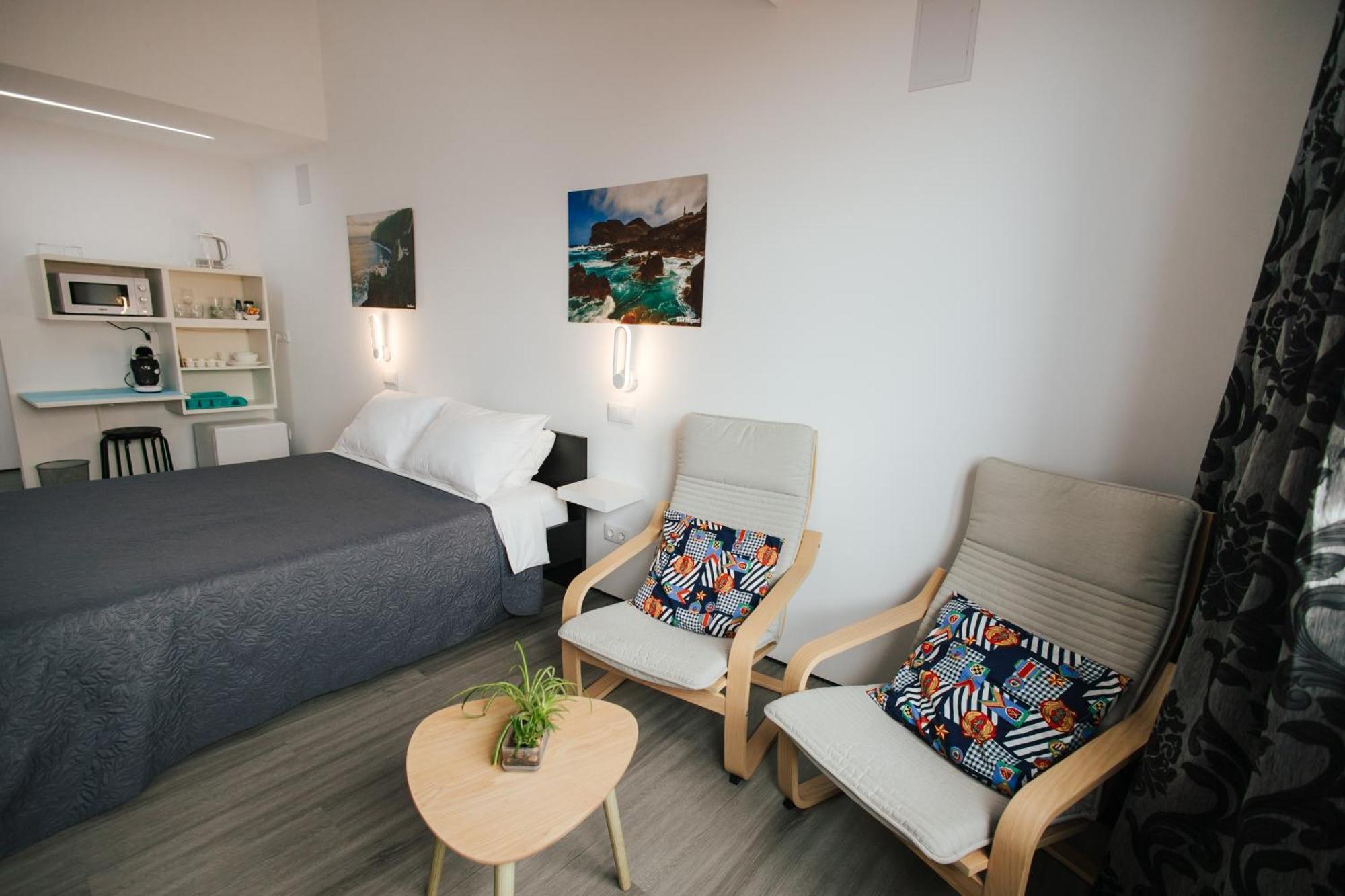 Cozy Seaside Studio Apartment C - Faraway اجوا المظهر الخارجي الصورة